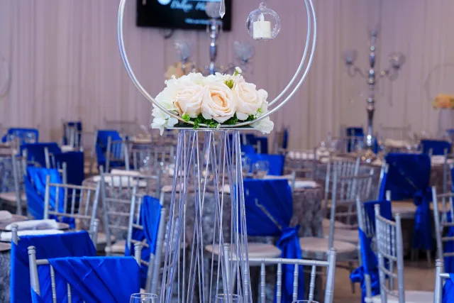 Perlas Deluxe Hall table centerpieces