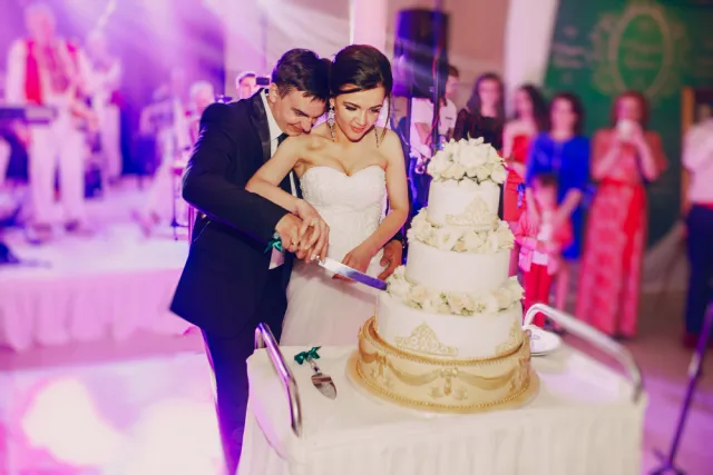 spring chateau wedding cake cutting