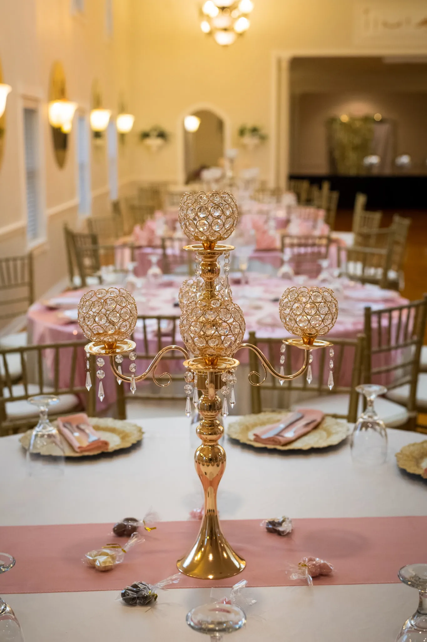 spring chateau centerpieces