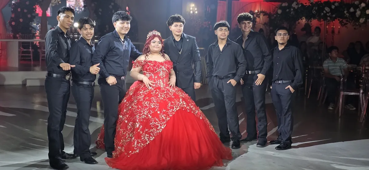 ikonik dancers houston